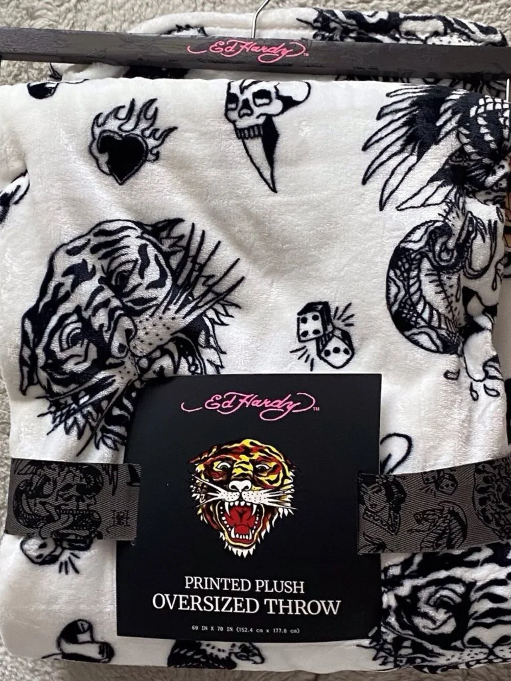 Ed Hardy Tattoo Printed Plush Oversized Throw Blanket Tiger Skull Dice White NEW